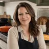 Portrait of Tess Bowman, recipes and cookware editor at The Cast Iron Craft